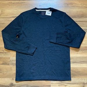 American eagle long sleeve shirt